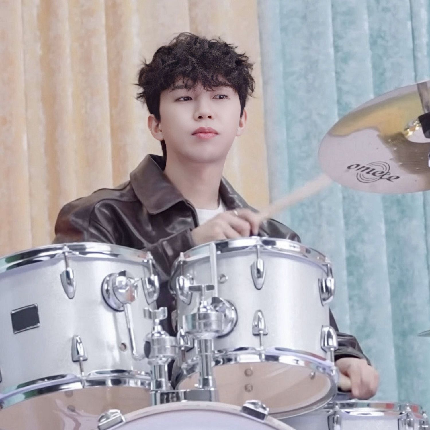 Momen yang diabadikan oleh penggemar Lim Youngwoong