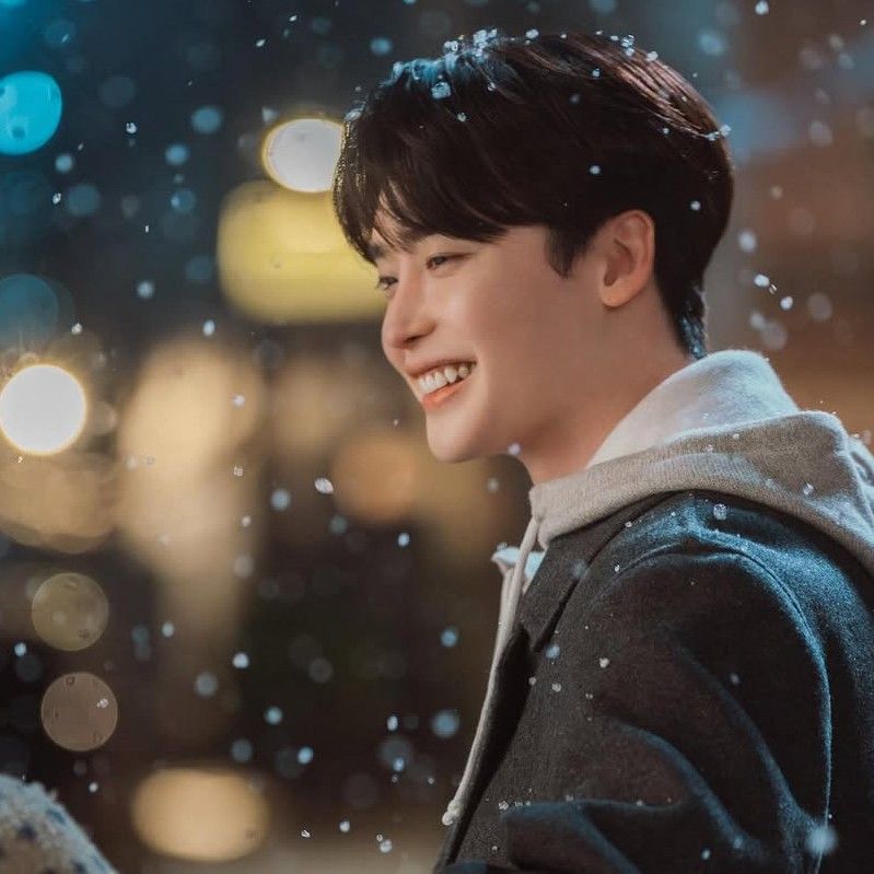 Behind-the-scenes cut of Lee Jongsuk