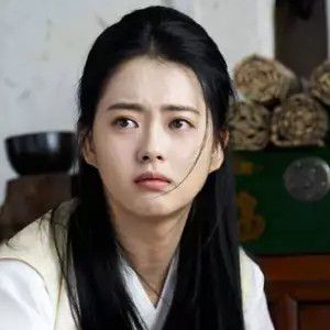 Latest photo of Go Ara