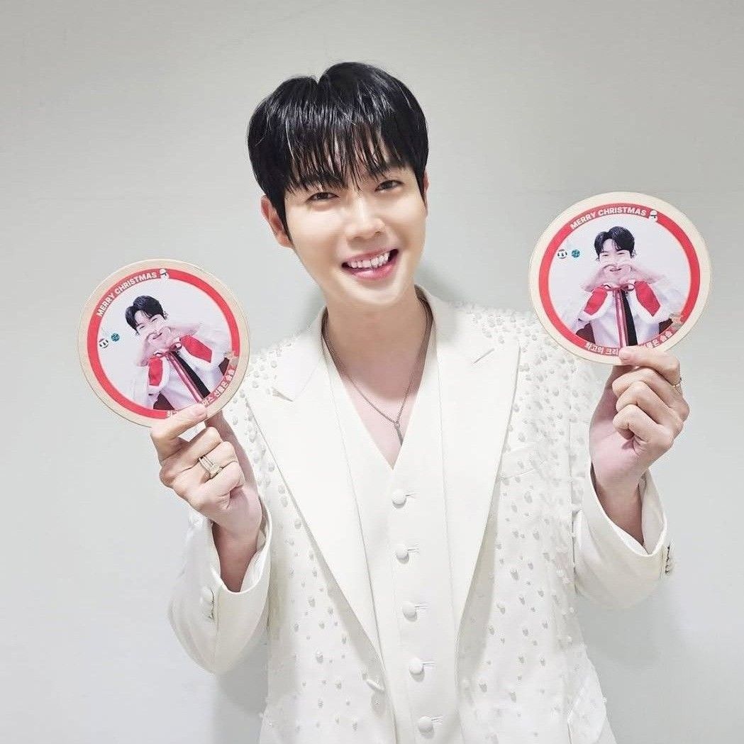 A moment captured by a fan of Son Taejin