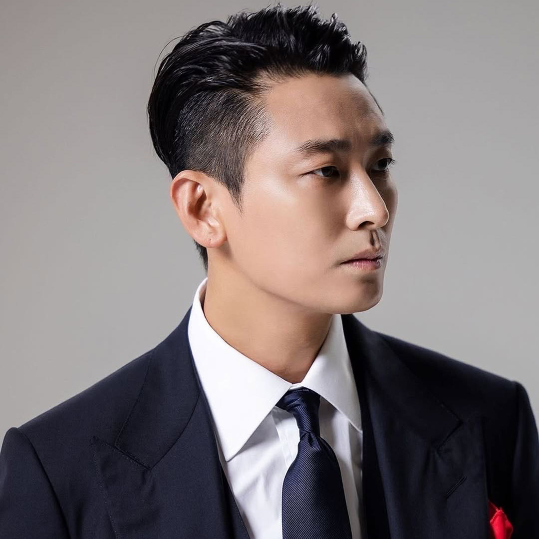Behind-the-scenes cut of Joo Jihoon