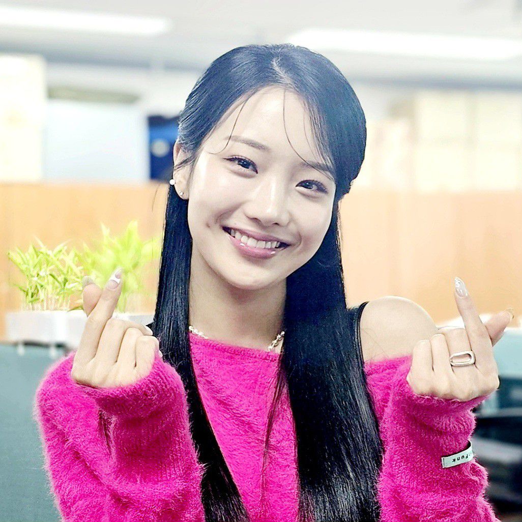 Recent activity shot of Kim Soyeon (2004)