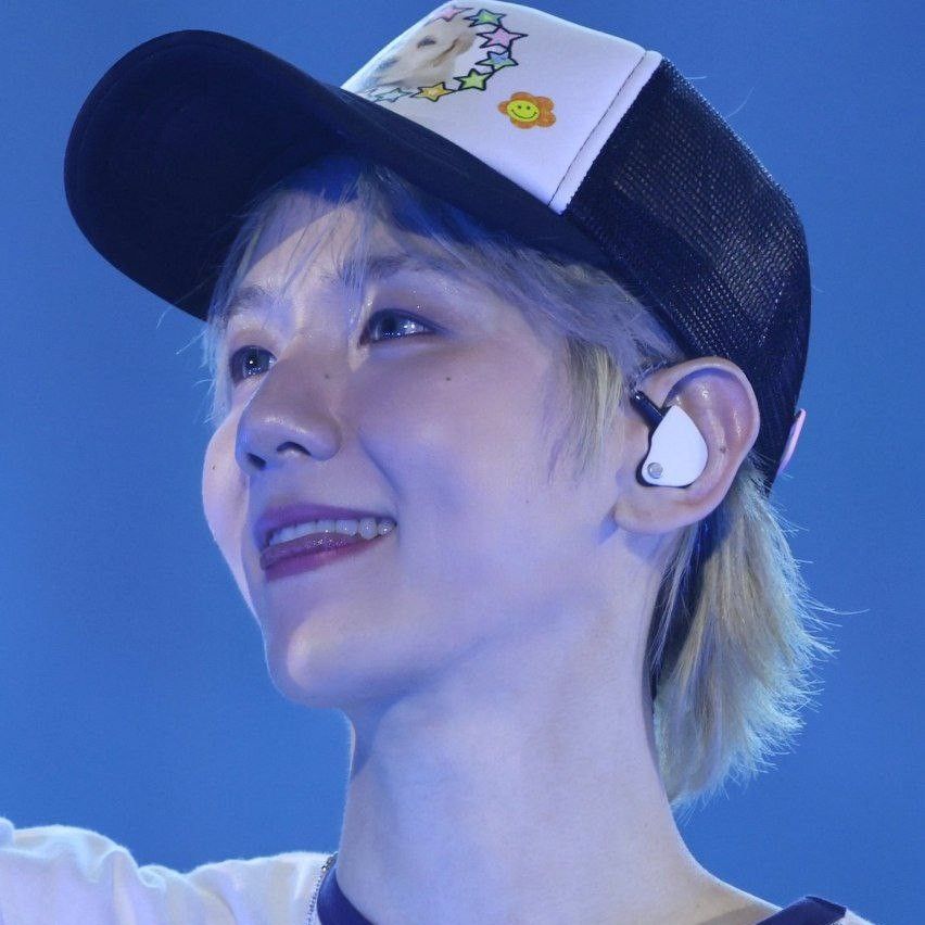 Behind-the-scenes cut of Baekhyun