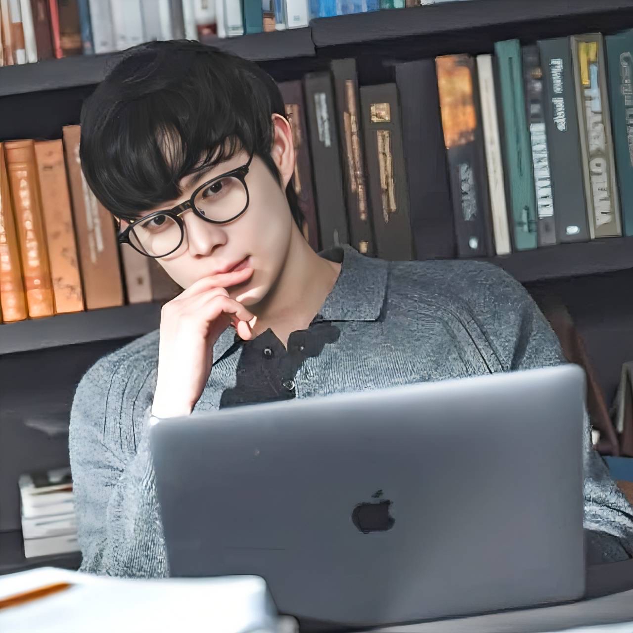 Latest photo of Kim Youngdae