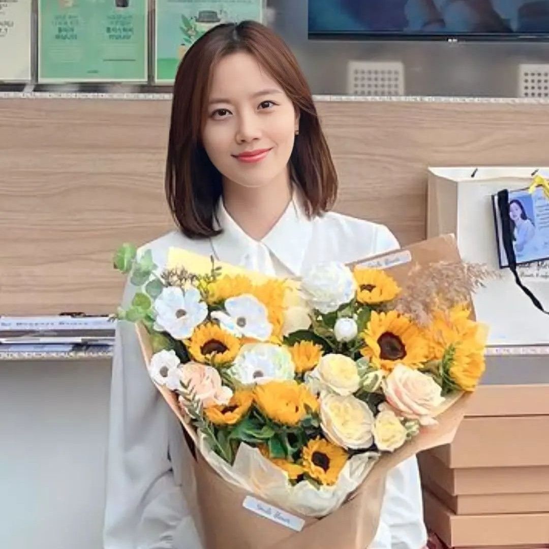 Foto kegiatan terbaru dari Moon Chaewon