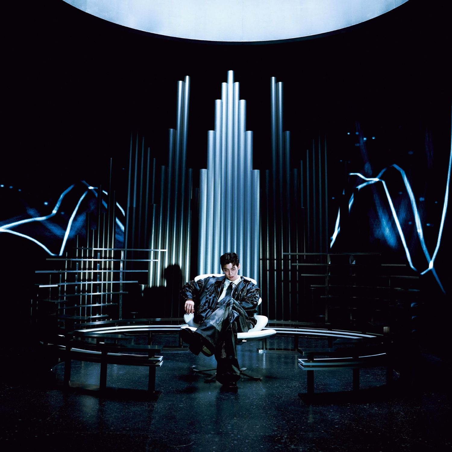 Behind-the-scenes cut of Cha Eunwoo