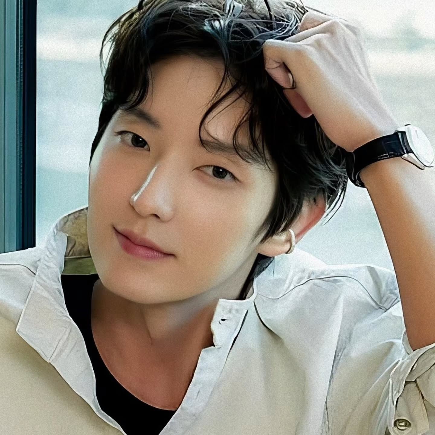 Behind-the-scenes cut of Lee Joongi