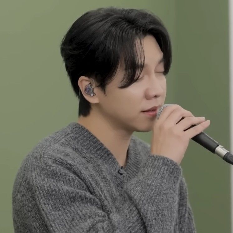 イ・スンギの最近の活動ショット