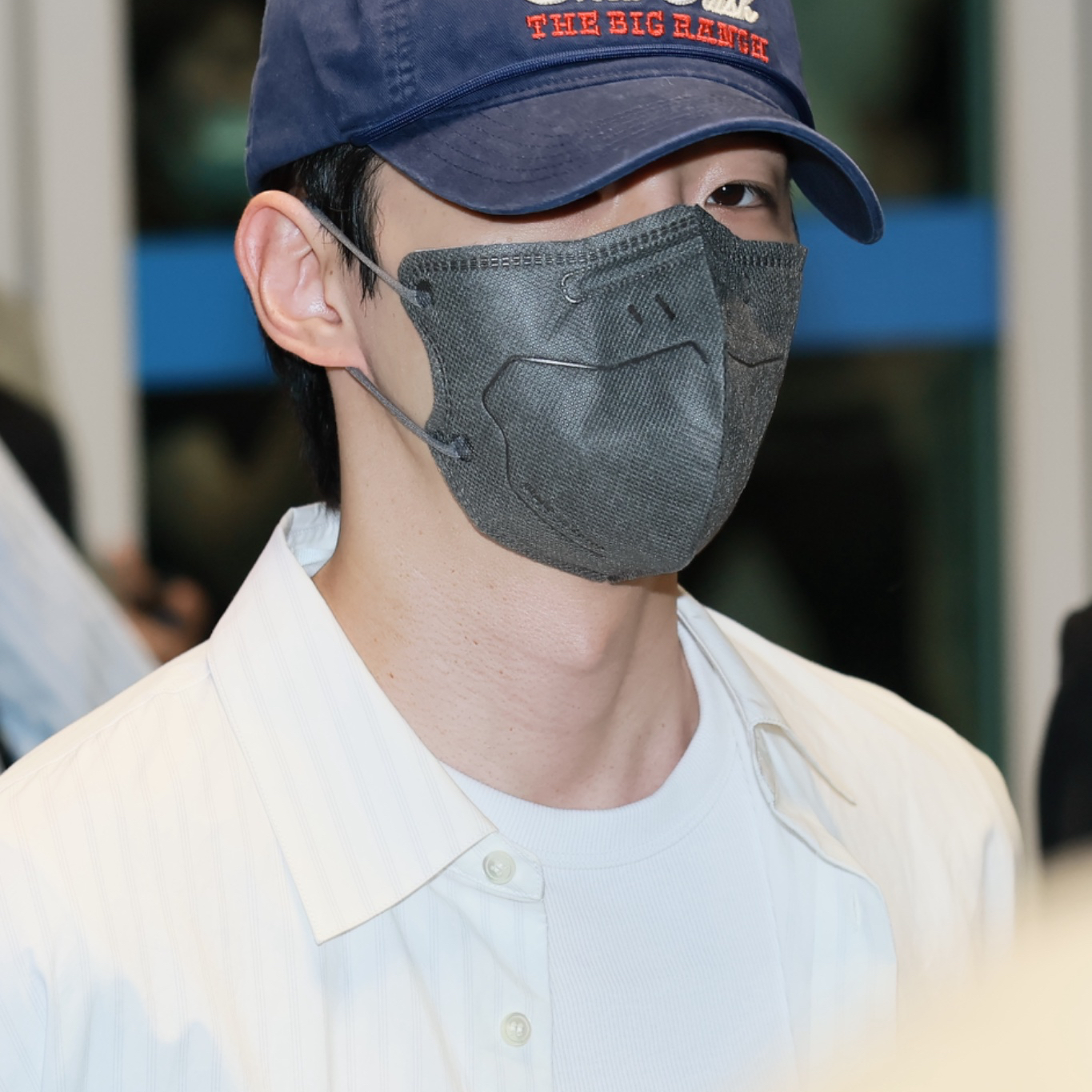 Behind-the-scenes cut of Lee Junho