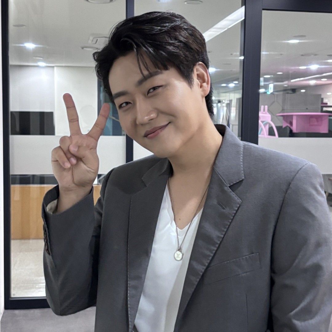 Recent activity shot of Min Soohyun