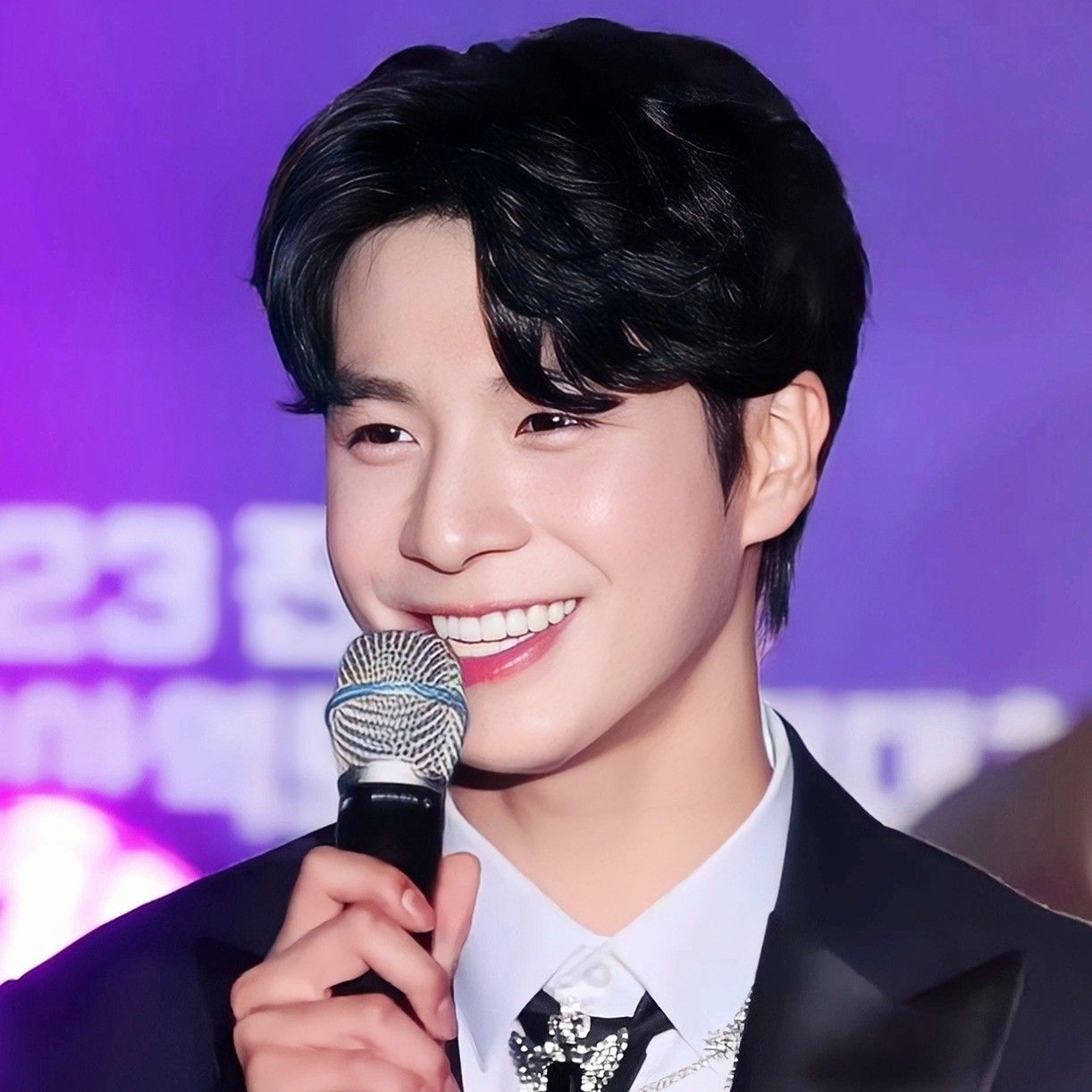 チョン・ドンウォンの最近の活動ショット