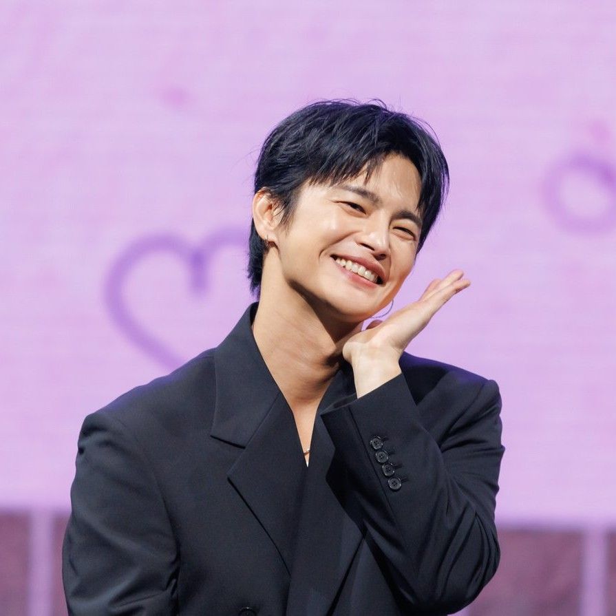 Recent activity shot of Seo Inguk