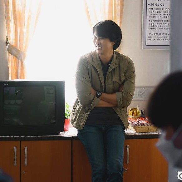 Behind-the-scenes cut of Kim Namgil