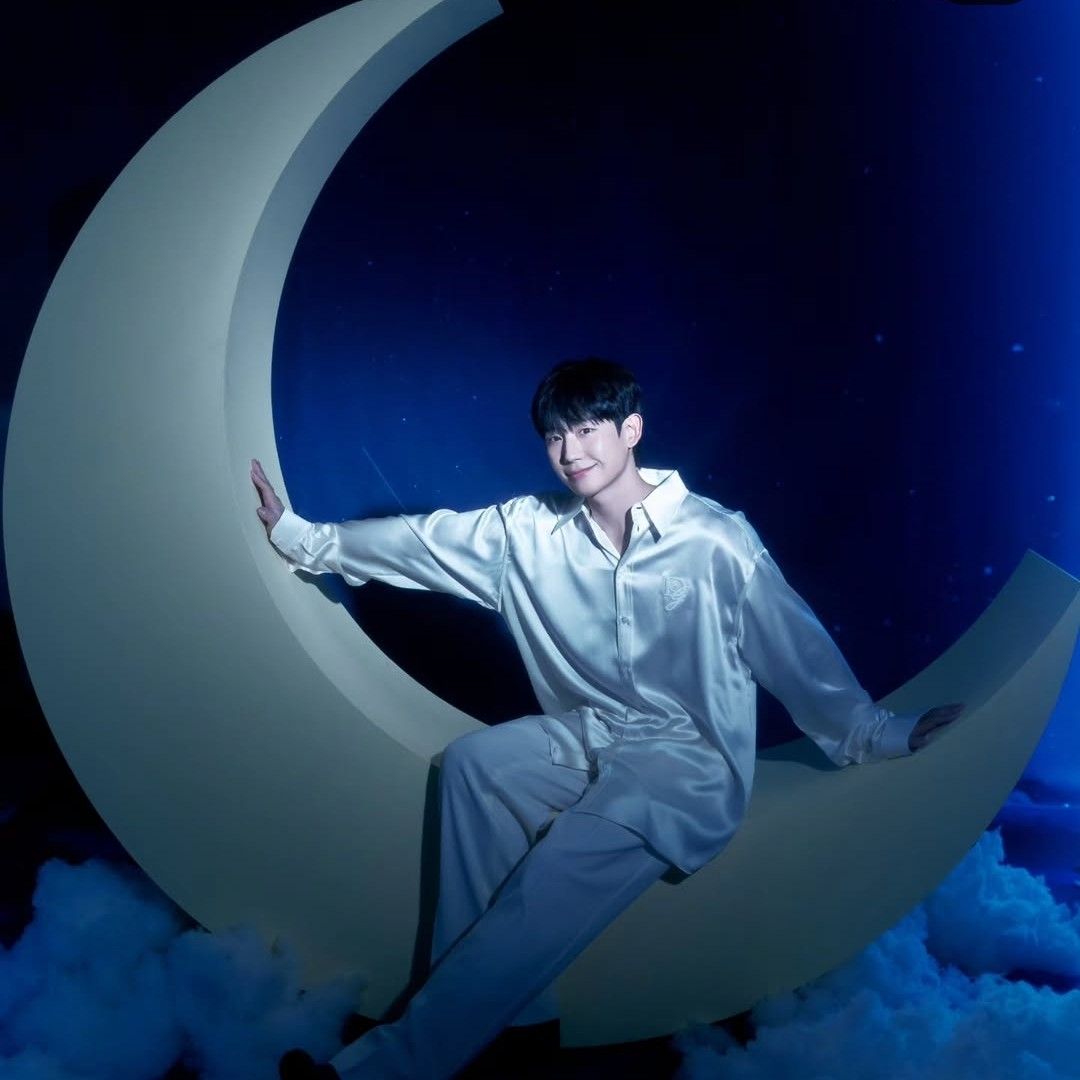 Recent activity shot of Jung Haein