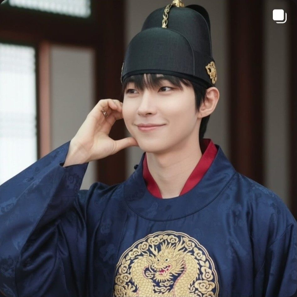 Latest photo of Hwang Inyoup