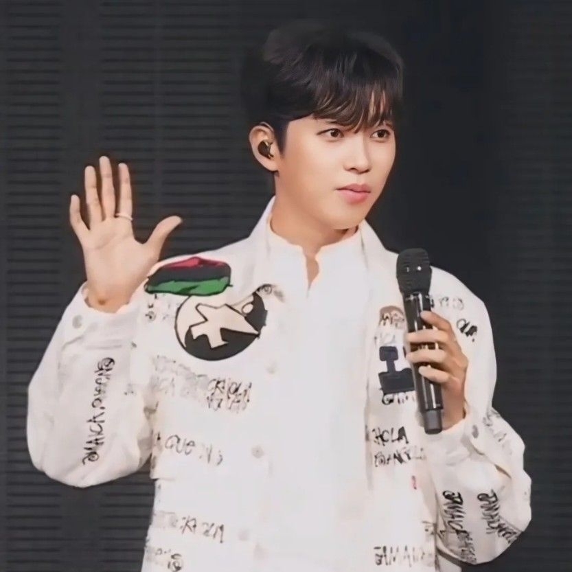 임영웅 최근 활동샷