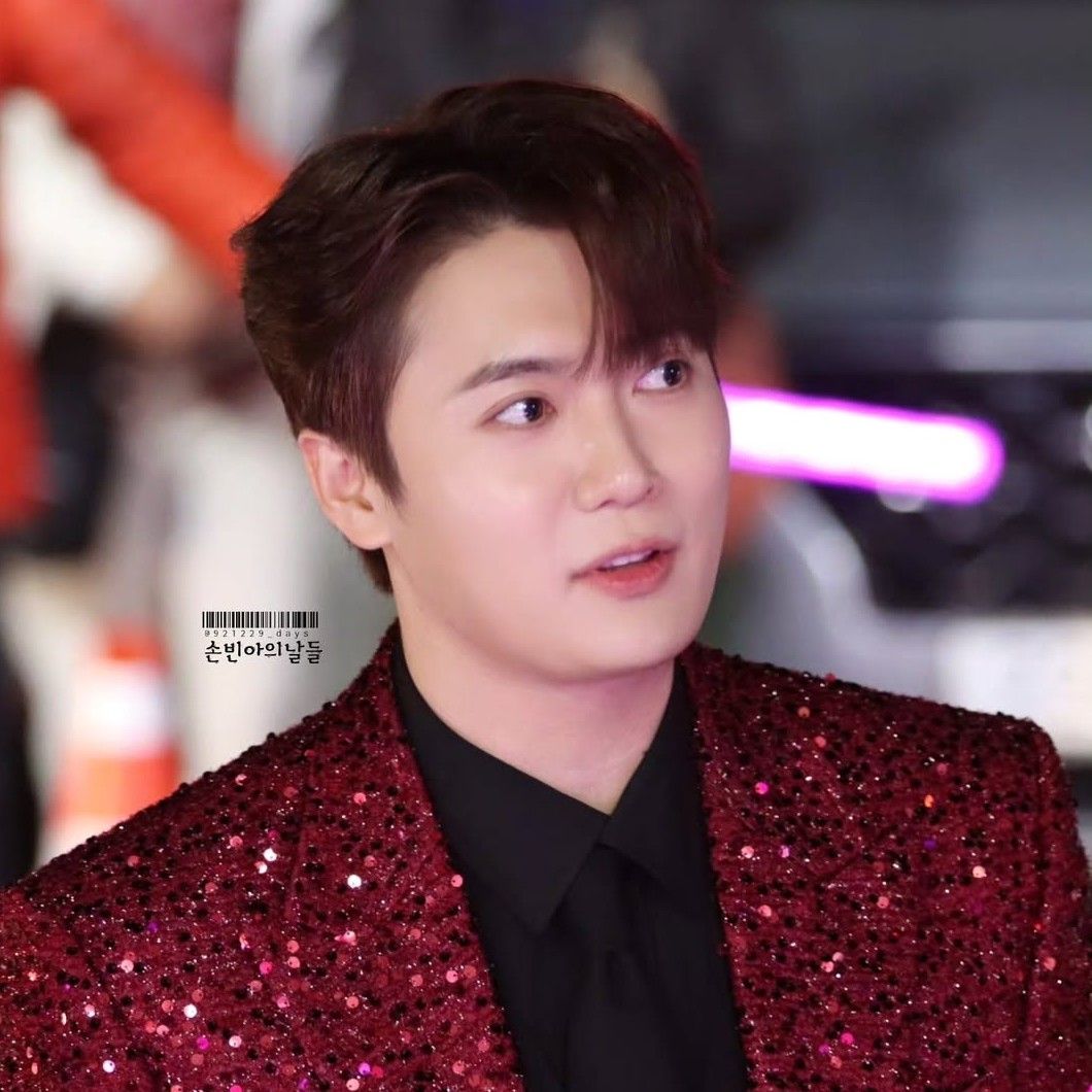 Behind-the-scenes cut of Son Binah