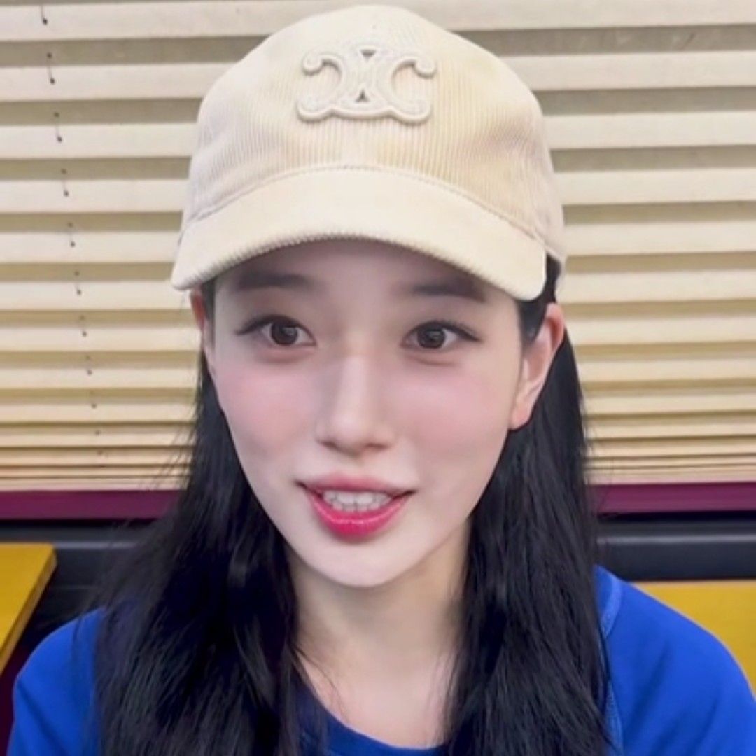 Latest photo of Bae Suzy