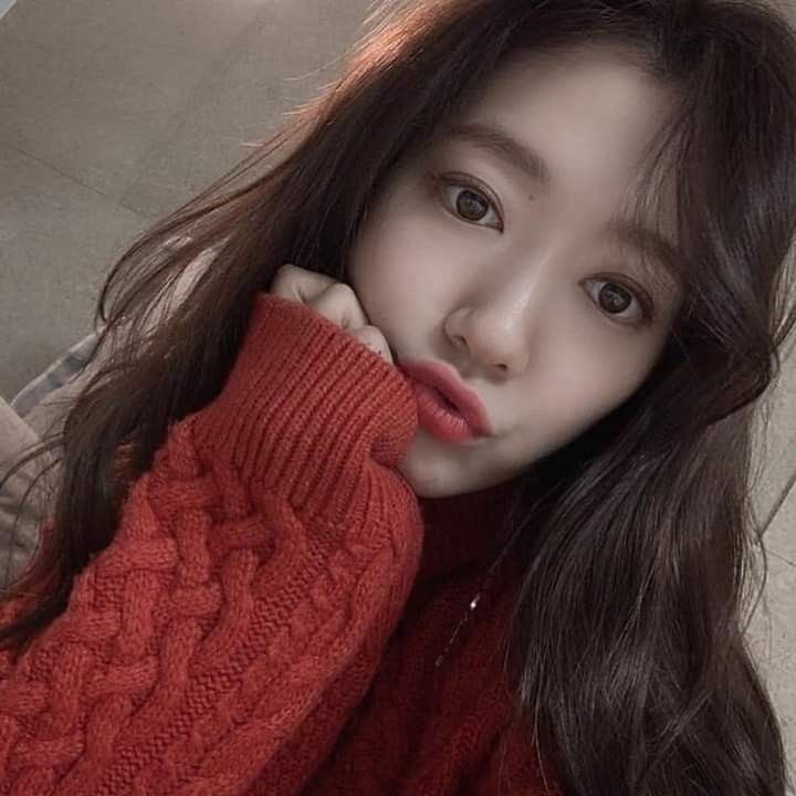 Behind-the-scenes cut of Park Shinhye