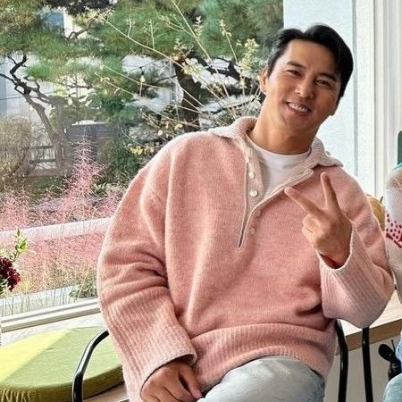 Behind-the-scenes cut of Jang Minho