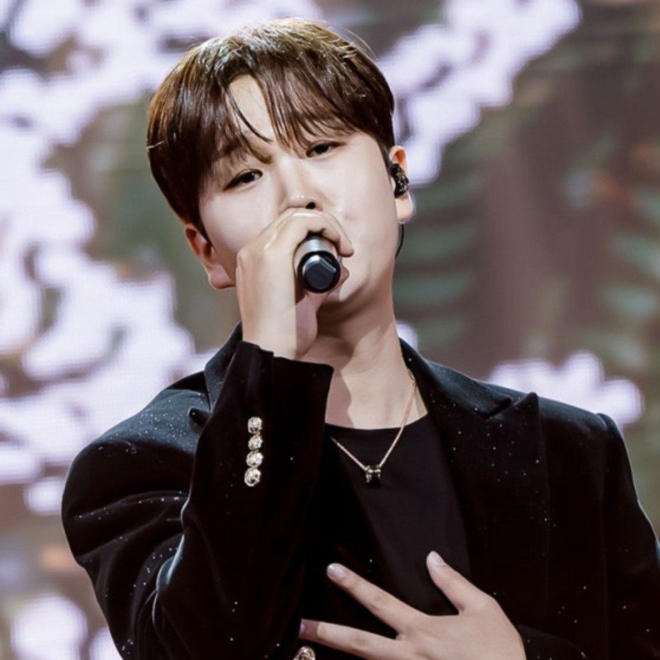 Recent activity shot of Song Minjun