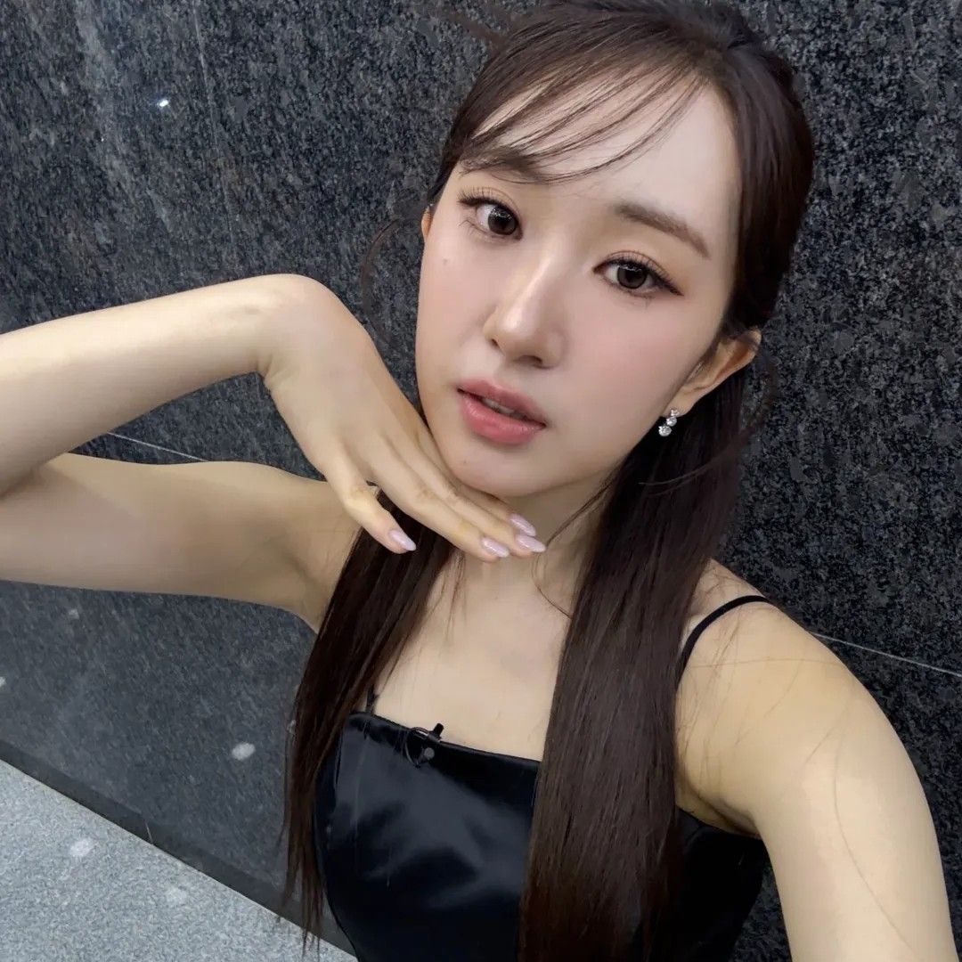 Cuplikan di balik layar dari Jeon Yujin