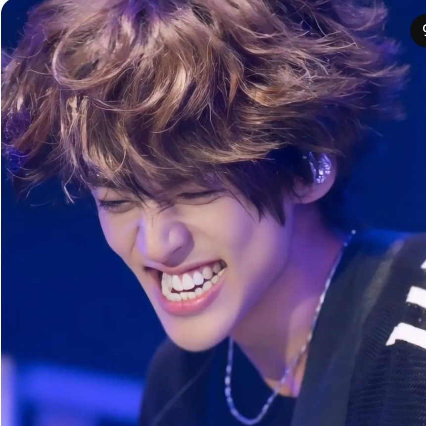 イ・スンユンの最近の活動ショット