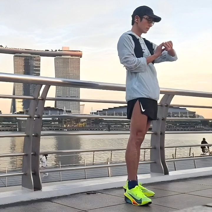 Recent activity shot of Lee Joongi