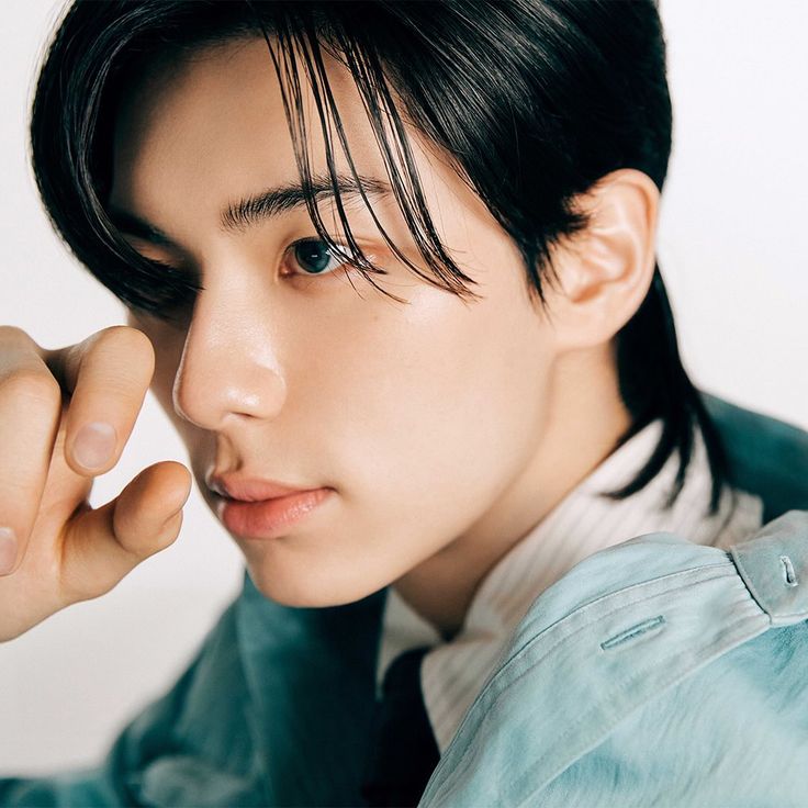 Recent activity shot of Lee Chaemin