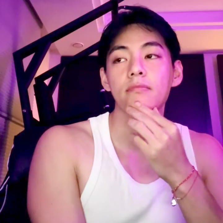 Behind-the-scenes cut of Kim Taehyung (V)