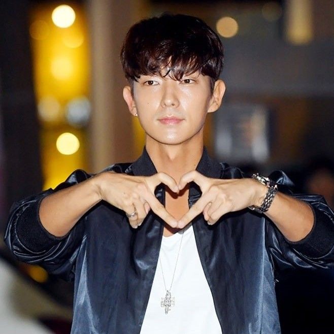 Recent activity shot of Lee Joongi