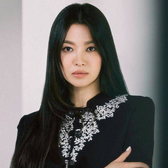 Recent activity shot of Song Hyekyo
