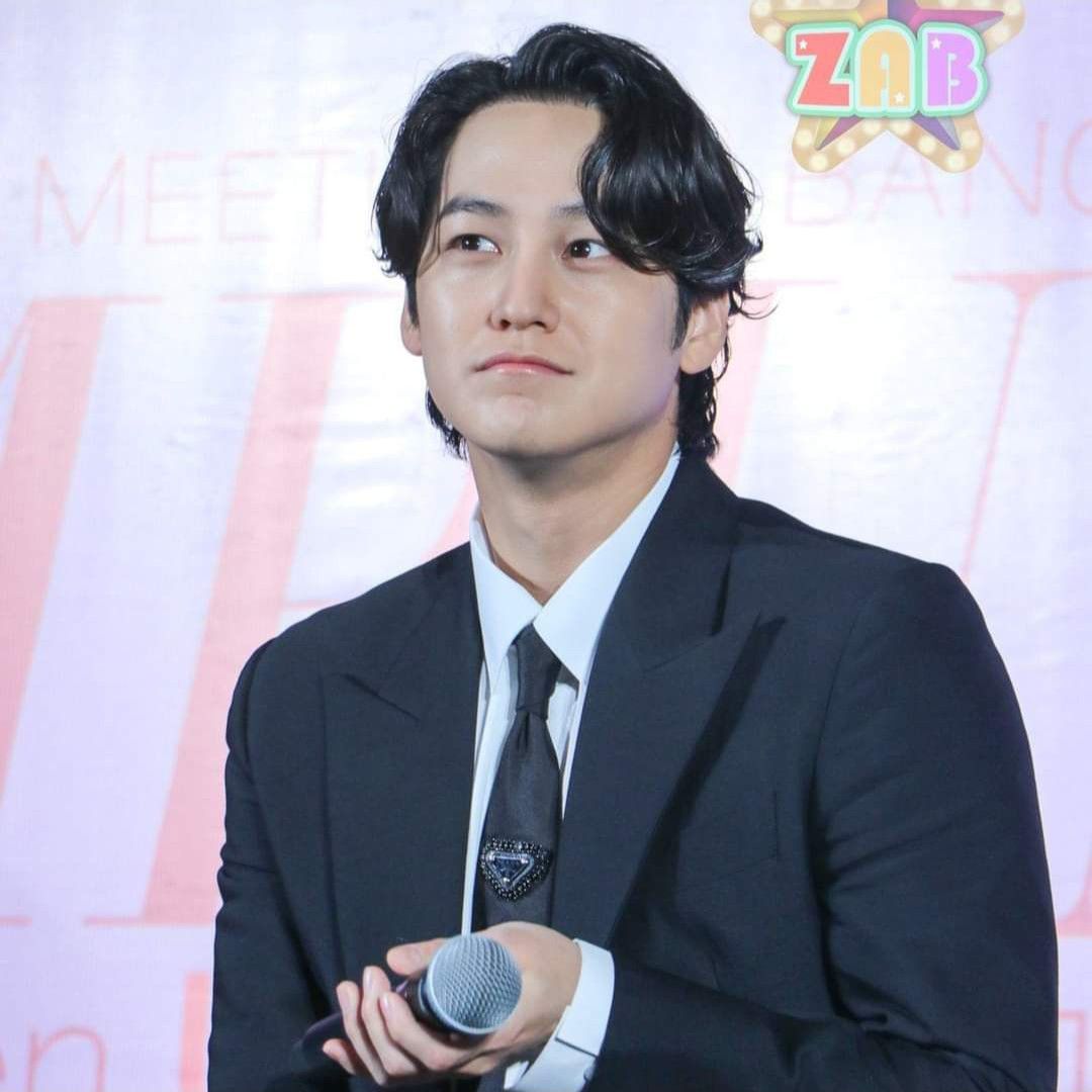 A moment captured by a fan of Kim Bum