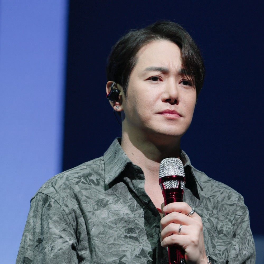 Behind-the-scenes cut of Hwanhee