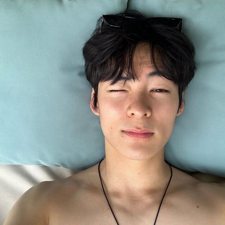 Recent activity shot of Song Geonhee