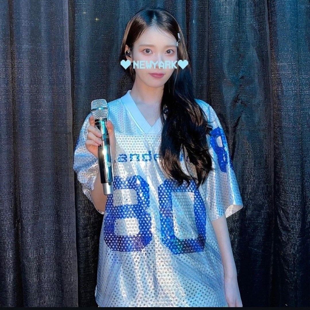 Cuplikan di balik layar dari IU