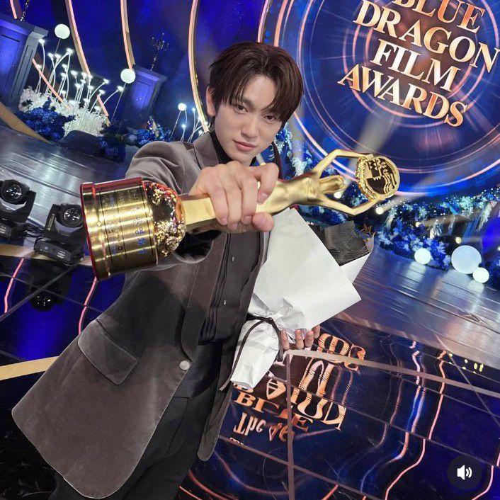 Foto kegiatan terbaru dari Park Jinyoung