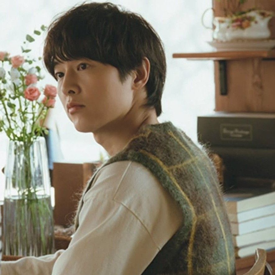 Behind-the-scenes cut of Song Joongki