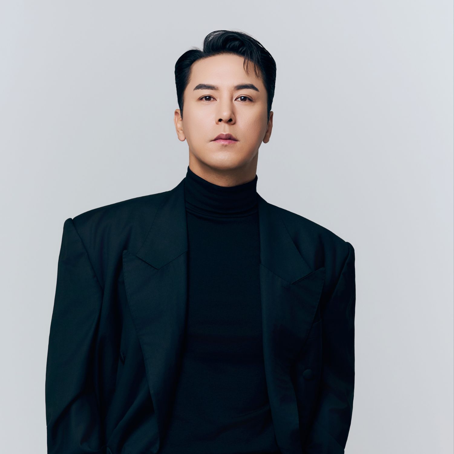 チャン・ミンホの最近の活動ショット