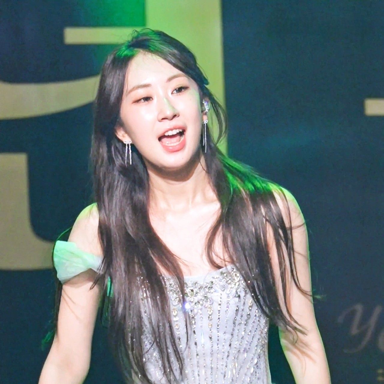 チョン・ユジンの最新写真