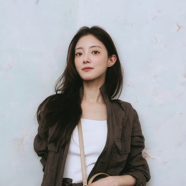 Recent activity shot of Lee Seyoung