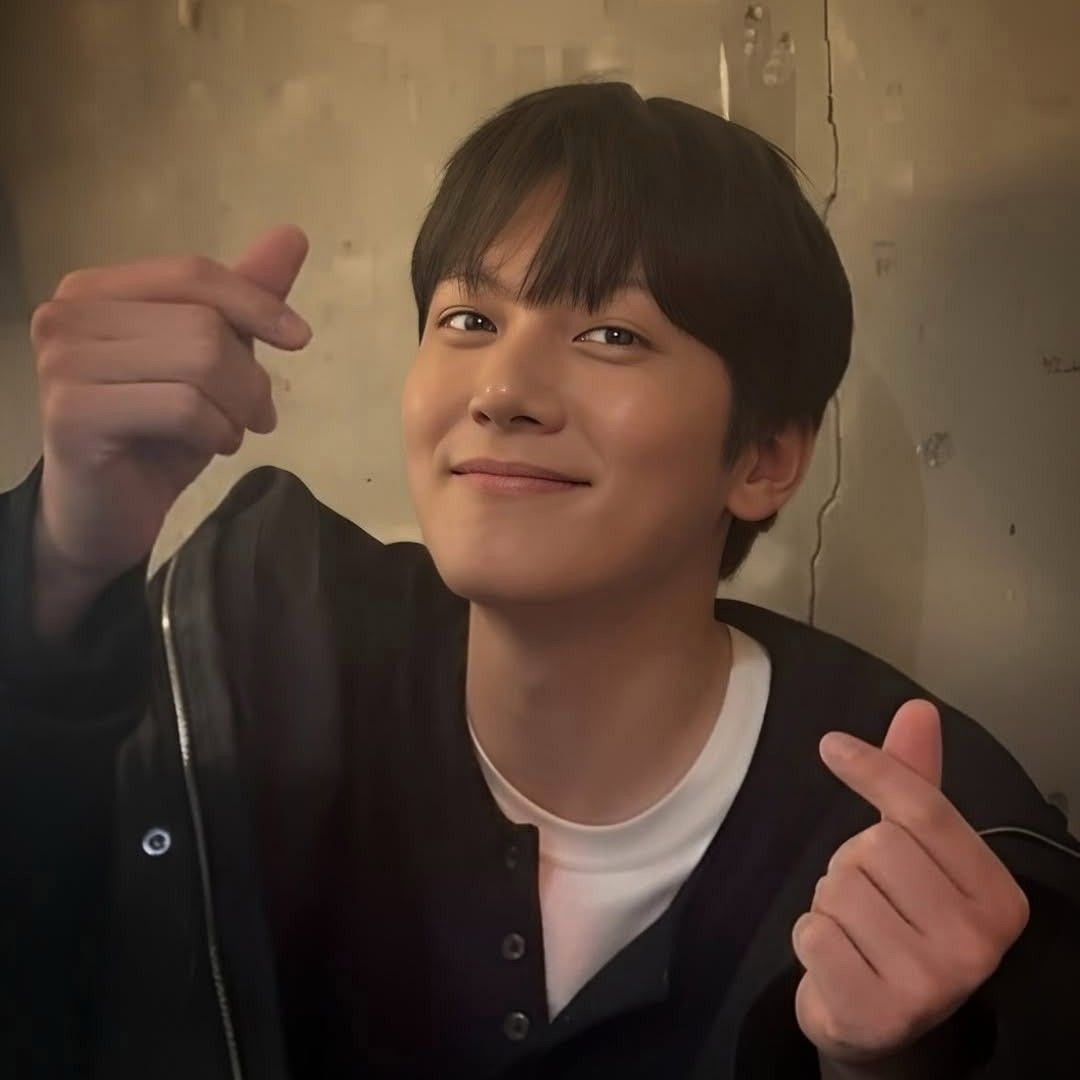 粉絲拍下的池昌旭瞬間