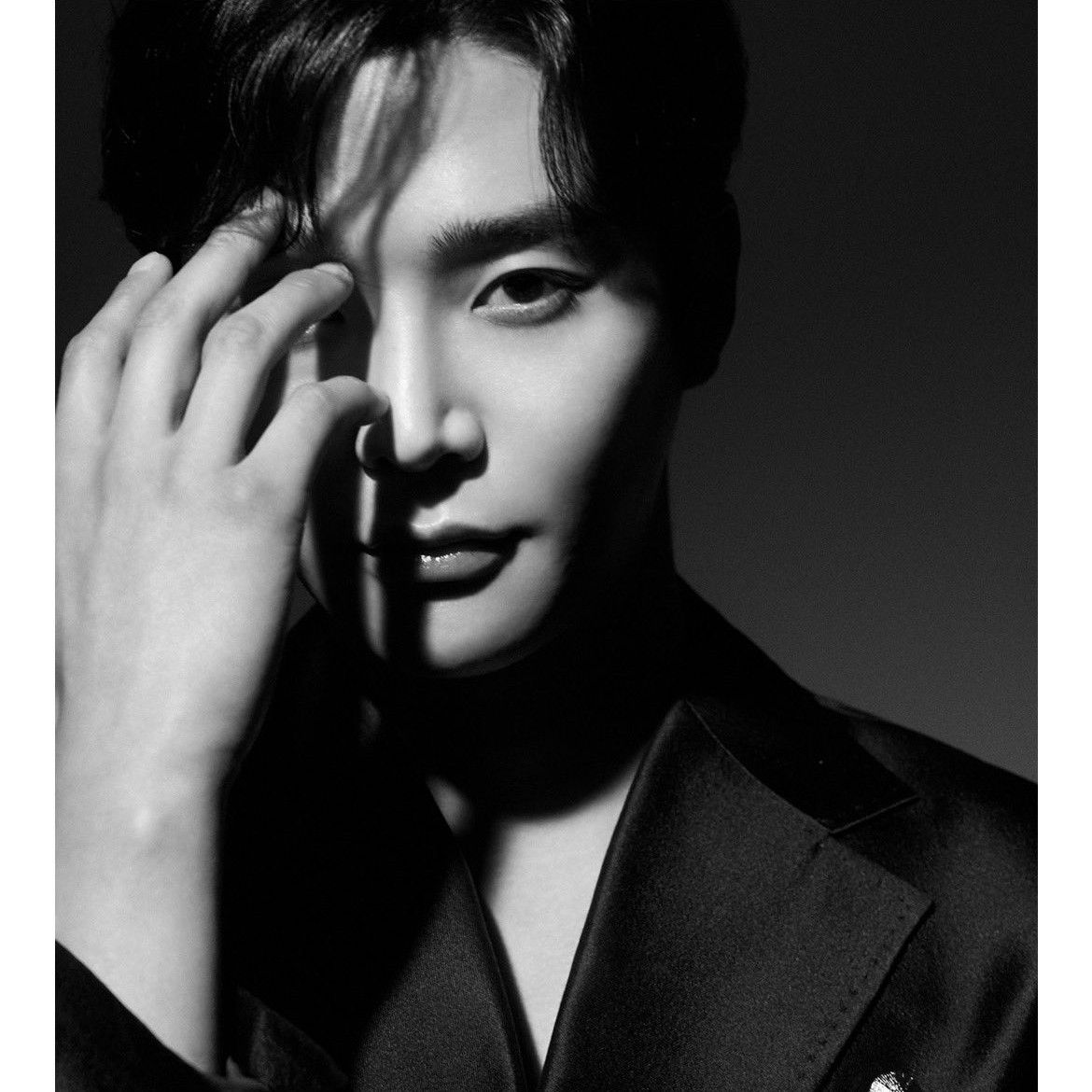 Foto kegiatan terbaru dari Rowoon