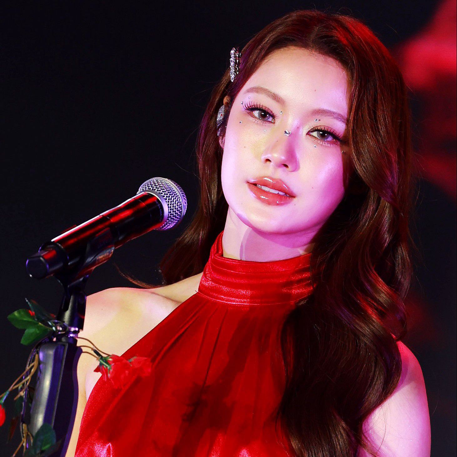 Behind-the-scenes cut of Namtan Tipnaree Weerawatnodom