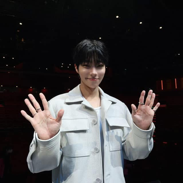 Recent activity shot of Hwang Inyoup
