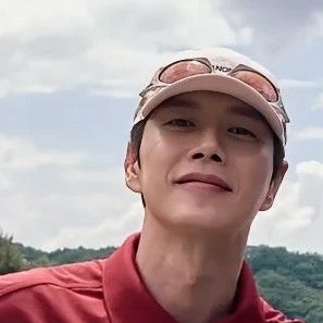 Latest photo of Park Haejin