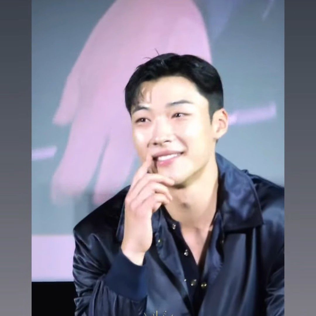 우도환의 비하인드 컷