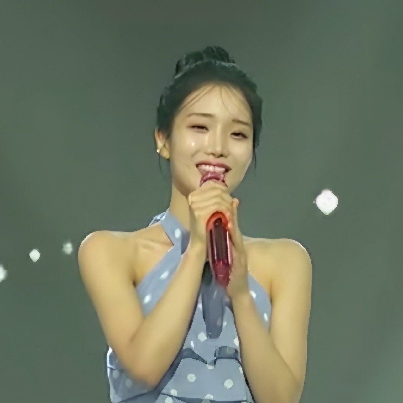 Behind-the-scenes cut of Kim Soyeon (2004)