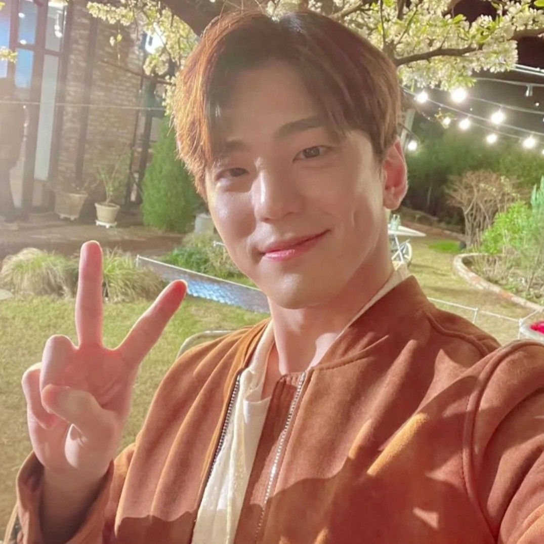 Recent activity shot of Kim Minkyu
