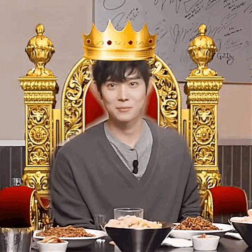 A moment captured by a fan of Kim Youngdae